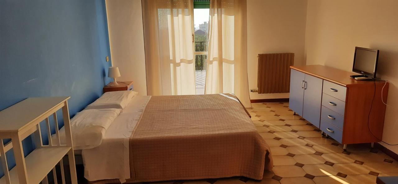 Bike And Breakfast Apartments Pietra Ligure Dış mekan fotoğraf