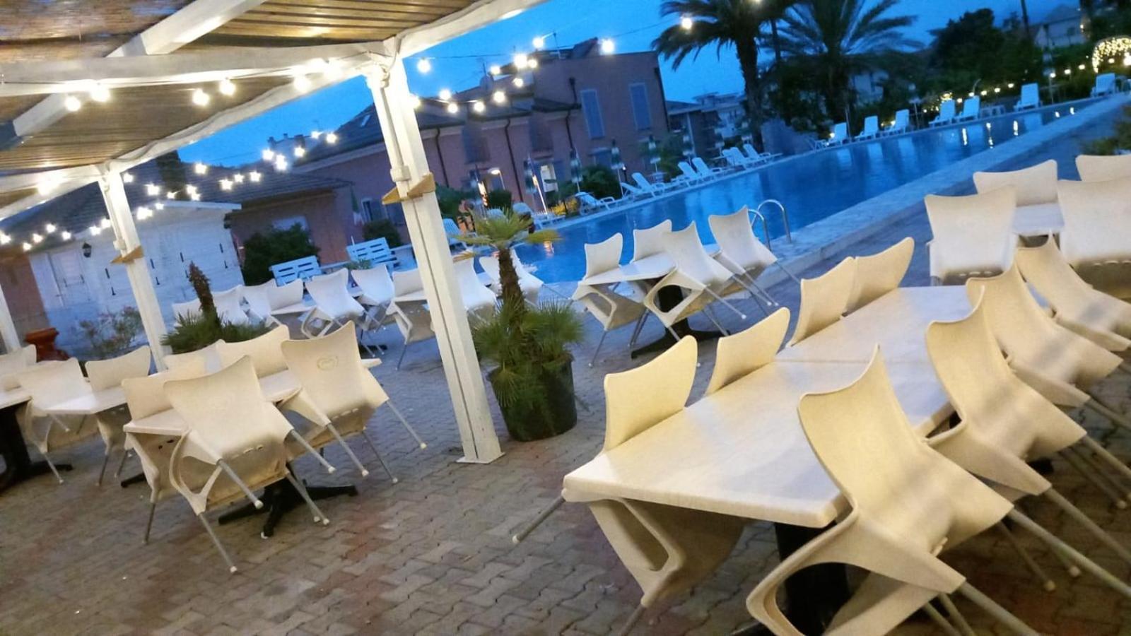 Bike And Breakfast Apartments Pietra Ligure Dış mekan fotoğraf