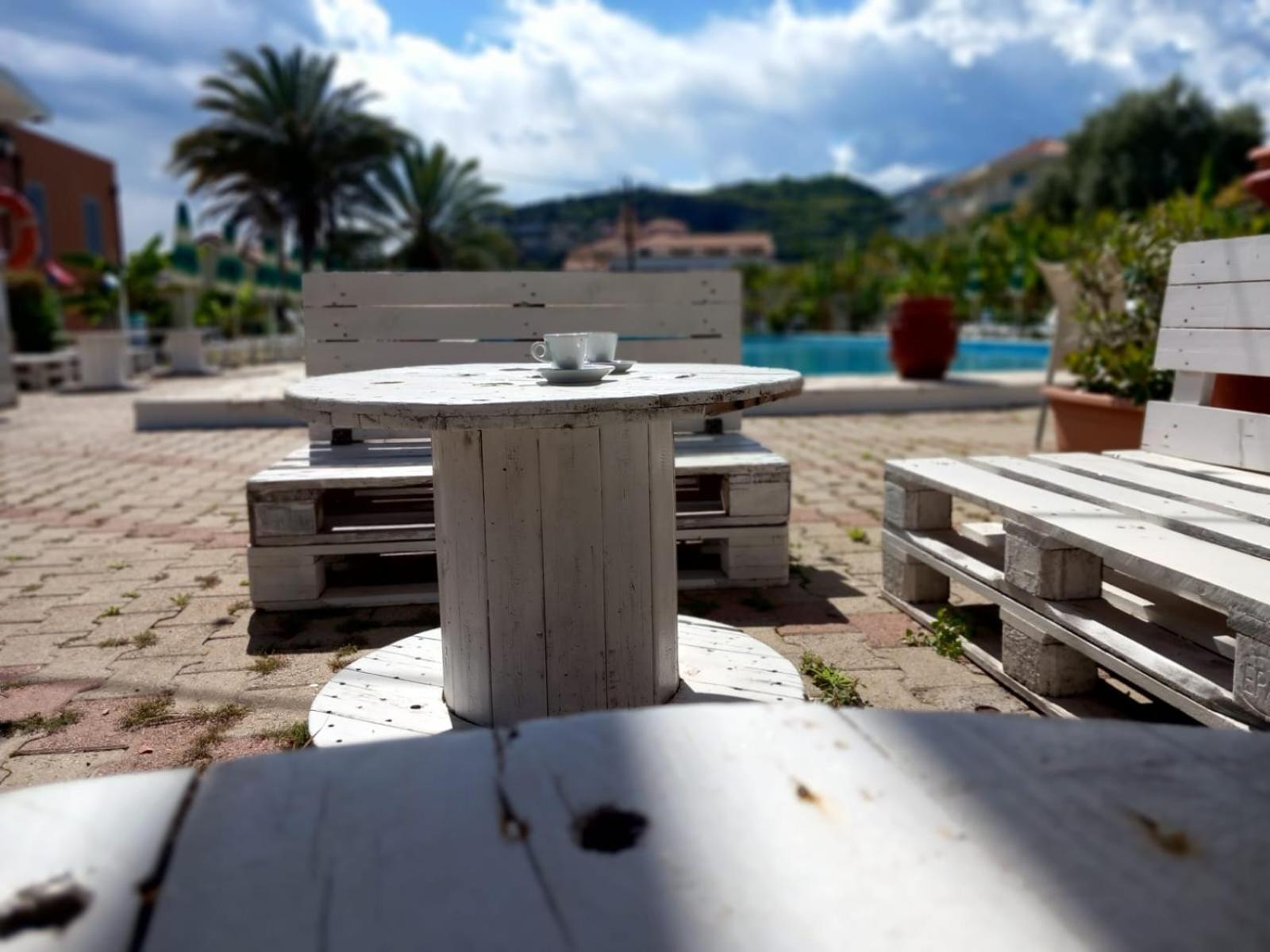 Bike And Breakfast Apartments Pietra Ligure Dış mekan fotoğraf